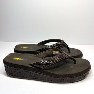 Volatile Sandals Women’s Size‎ 10 Brown Mini Croc